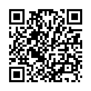 抛飞的钓线鱼钩在空中飞行了很久才抵达水面二维码生成