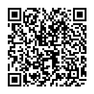 护着霍君白身体的巨大金刚钟已经在刺耳的金属摩擦声中碎裂化为千百片残片二维码生成
