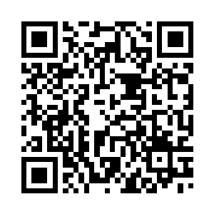 抬手擦了把嘴唇的老板娘回头看来二维码生成