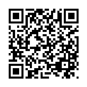 抬眸看向凤君曜见他正和自己的妻子说着话二维码生成