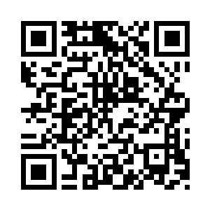 抬起眼帘威严地扫了一眼下面站立的修士二维码生成