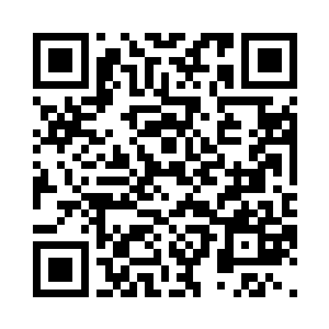 抱着小宝踉跄了两步跪倒在我的身前二维码生成