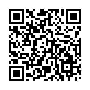 拉着蛋圆圆的手准备回到塞翁书店下线二维码生成