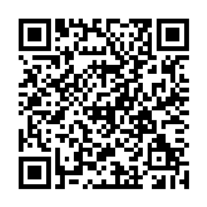 拥有强大神力的时光之主将宇宙魔池中的部分魔力封禁二维码生成