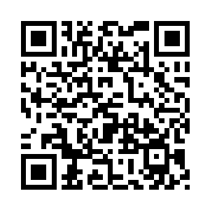 拿起杯子爽快地和许维钧干了一杯二维码生成