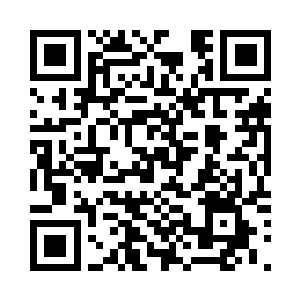 拿起筷子就去夹御厨领事端过来的菜二维码生成