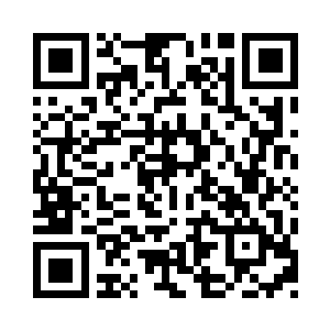 挂了电话的娜塔莎无奈的向着池佳一说道二维码生成