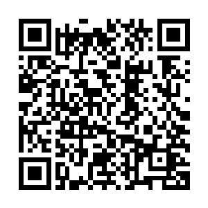 指不定这个已经暴怒的胆大包天的东西会不会让人把他给绑了二维码生成