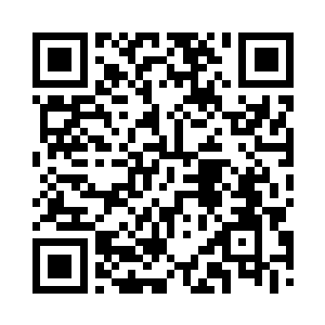 指了指对面冰川挤挤攘攘的各色人影二维码生成