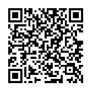 指挥部并不知道他们的指挥系统被南宫流云掌握了二维码生成