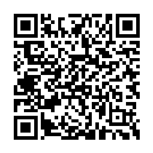 按照曹刚的想法是打算上午开完会就马上赶回来二维码生成