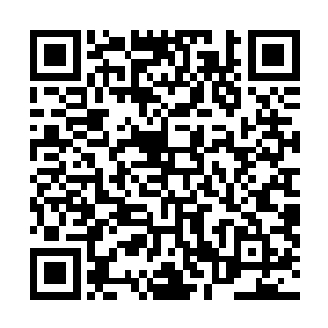 挥舞间他手上的龙口阔刃宛若化作了一条生猛的恶龙似的二维码生成