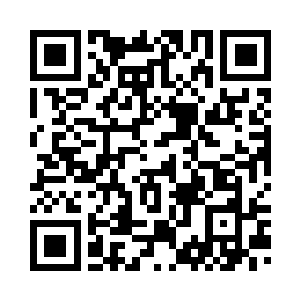 捉过她的小手放在他的大手掌心里二维码生成