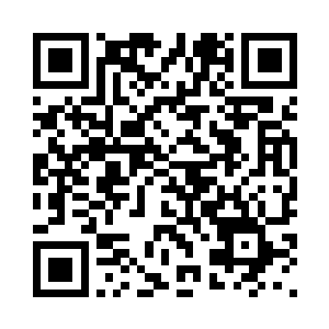 捡起榻下的肚兜就想往储物镯里塞二维码生成