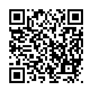 换上偷来的衣服时把随身的东西都拿了出来二维码生成