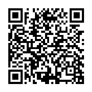 据他所知在他之前的夏力行的前两任秘书都不太让夏力行满意二维码生成
