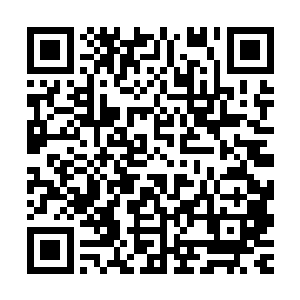 接着几个男人残忍的将一大桶装的酒精全部倒在了陆非凡的身上二维码生成