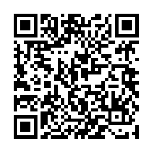 接着赵长枪便把银行卡重新放进了厉祥龙的上衣兜中二维码生成