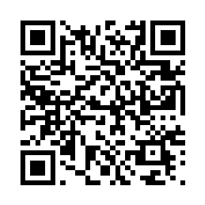 接过了手机拨打了莫优优的手机号码二维码生成