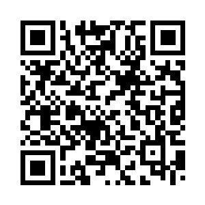 推了推身边身体有些僵硬的刘爱华二维码生成