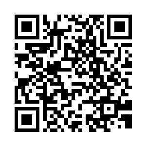 掩在衣袖里的双手都快把衣袖抓破了二维码生成