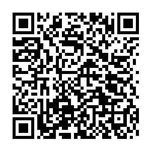 提尔手上的神器在与七宗罪接触的一刹那就发出一声不堪重负的悲鸣二维码生成