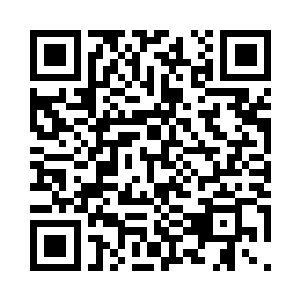 提醒似的看向了前面面无表情的老太二维码生成