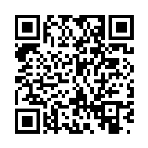 搂抱在一起的两人翻滚着躺在了客厅的沙发上二维码生成