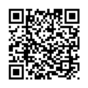 摄影师似乎也敏感地捕捉到了信息二维码生成