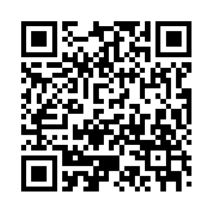 操着地上的一个小圆凳就朝吴虎臣砸去二维码生成