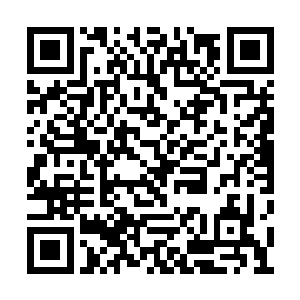 放出冰箭的黑衣人再次划出一道玄妙万万的圆圈二维码生成