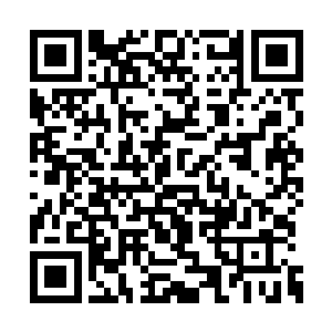 数以万计的法宝单元和备用构件都在半空中飞舞二维码生成