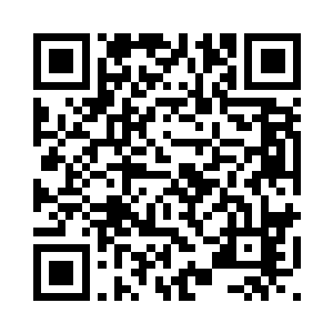 整个人打横坐在了君无极的大腿上二维码生成