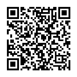 整个晚上他都在琢磨着要不要买条钢铁内裤用来防身二维码生成