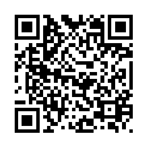 整个脸也再次红的如同熟透的苹果二维码生成