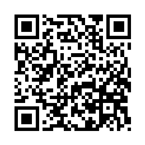 整个观战台上的人有小部分人直接站了起来二维码生成