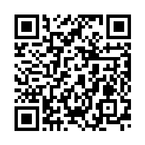 整个过程就像是抱着一只小鸡一样二维码生成