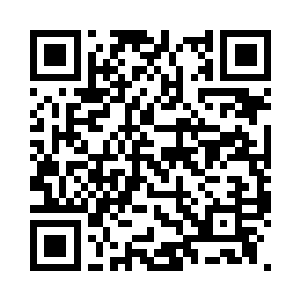 文小满恋恋不舍的从自行车上跳了下来二维码生成