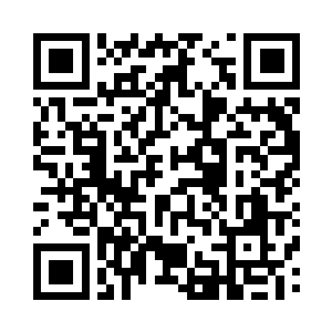 方大鹏满脸兴奋的用手里的相机拍着照二维码生成