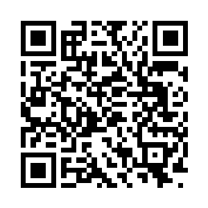 方炎伸手和梅新展嫩滑如脂的小手握在一起二维码生成