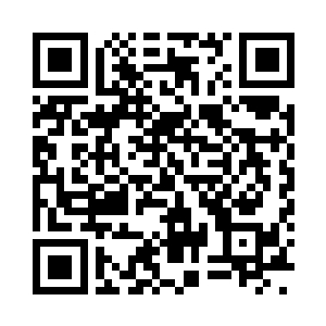 旋即用手直接在面前划出了一个镜子的形状二维码生成