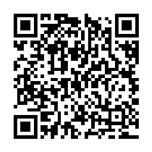 旋氏同小虞氏都没有看见她在晏闻惠的耳边说了话二维码生成