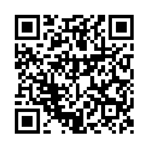 无一例外地尽都在自己身上疯狂挠着……二维码生成