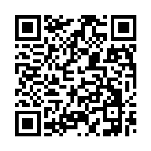 无心弯腰把下巴抵上猫头鹰的头顶二维码生成