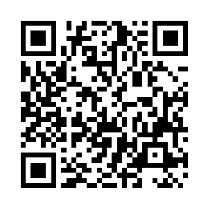 无数丑陋而高大的怪物散布在一座土丘周围二维码生成