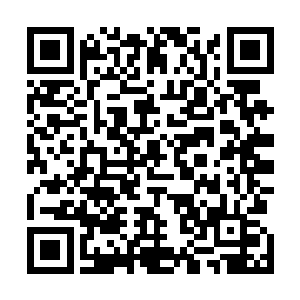 无良大叔将这两位大神送到了地方返回到了孙子轩的身边二维码生成