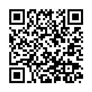 早前纪桐樱特地留了用来同她私下通信的法子二维码生成