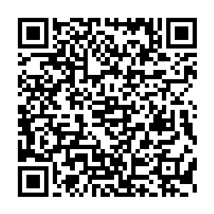 早就做好准备的射雕手阴损的将三支粗大的长箭用同伴的身体做掩护二维码生成