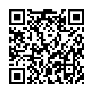 早晨一抹柔白穿梭在青山云雾的盘山公路之间二维码生成