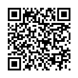 旭儿一双白嫩的小脚搁在麻麻肚皮上二维码生成